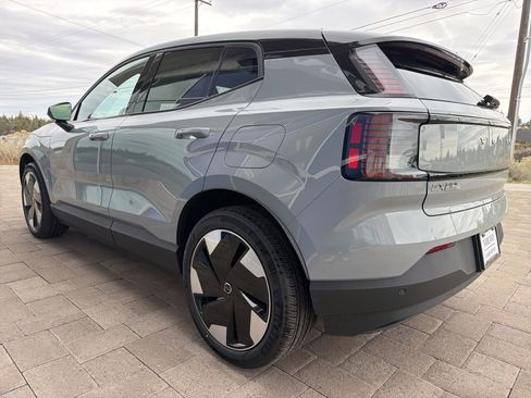 New 2026 Volvo EX30 Plus w/ Climate Package image 5