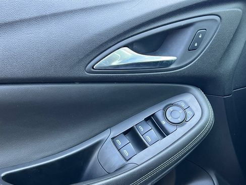 Used 2024 Buick Encore GX Sport Touring FWD image 10