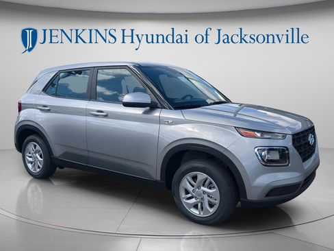 New 2026 Hyundai Venue SE FWD image 9