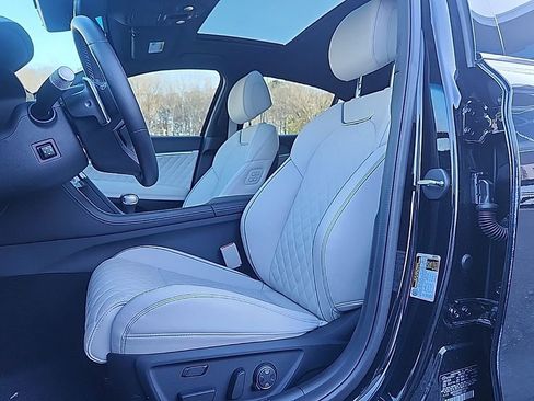 Used 2024 Genesis G70 3.3T Advanced w/ Sport Prestige Package image 6