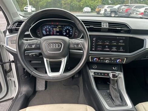 Used 2024 Audi Q3 2.0T Premium image 21