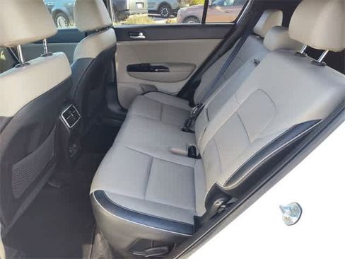 Used 2022 Kia Sportage SX image 17