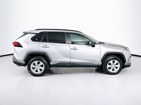 Used 2021 Toyota RAV4 LE image 25