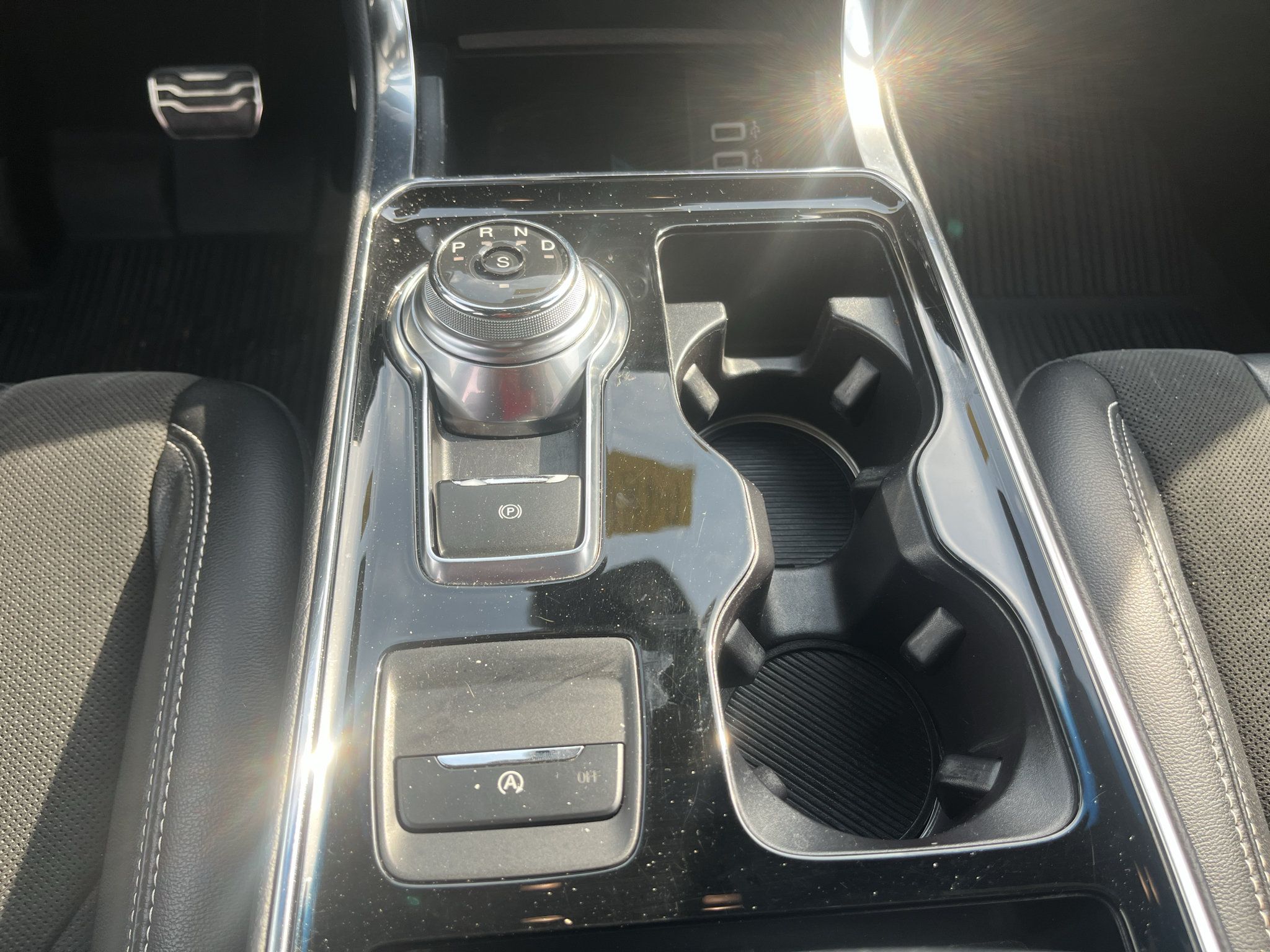 Used 2019 Ford Edge ST AWD/4WD image 8