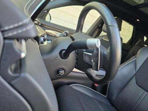 Used 2023 Genesis GV70 2.5T w/ Sport Prestige Package image 15