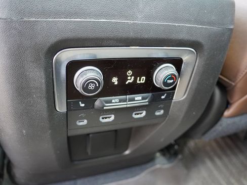 Used 2021 Chevrolet Tahoe High Country RWD image 6