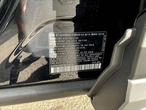 New 2026 Volkswagen Tiguan SE image 19