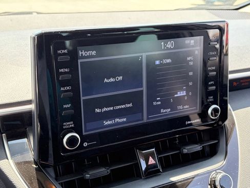 Used 2022 Toyota Corolla LE FWD image 10