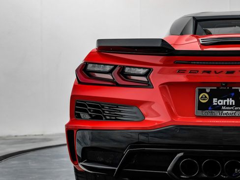 Used 2023 Chevrolet Corvette Z06 w/ Stealth Interior Trim Package image 17