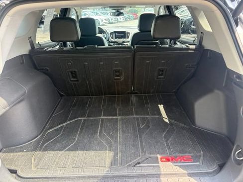 Certified 2024 GMC Terrain SLT w/ Infotainment Package II AWD/4WD image 7