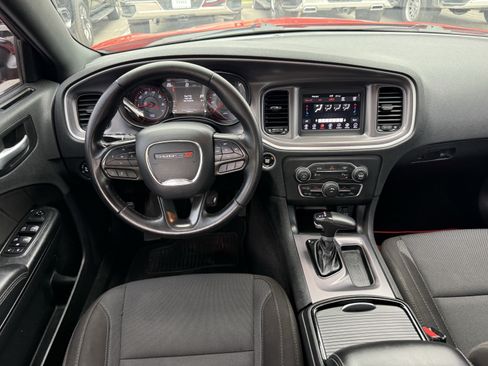 Used 2020 Dodge Charger SXT w/ Blacktop Package RWD image 14