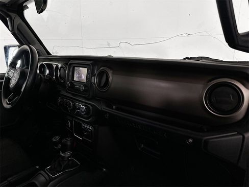 Used 2020 Jeep Wrangler Unlimited Sport image 28