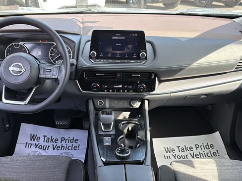 Certified 2022 Nissan Rogue SV AWD/4WD image 5