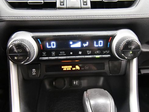 Used 2019 Toyota RAV4 XLE Premium w/ All Weather Liner Package AWD/4WD image 27