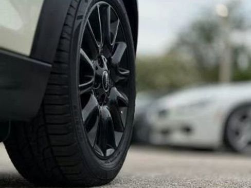 Used 2017 MINI Cooper 2-Door Hardtop image 10