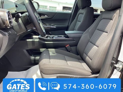 Used 2026 Chevrolet Equinox LT FWD image 13