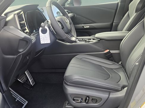 New 2026 Lexus TX 500h AWD image 8