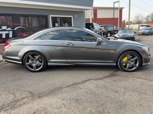 Used 2010 Mercedes-Benz CL 63 AMG image 4