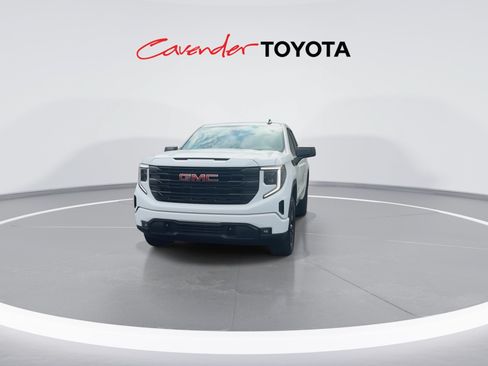 Used 2024 GMC Sierra 1500 Elevation AWD/4WD image 3