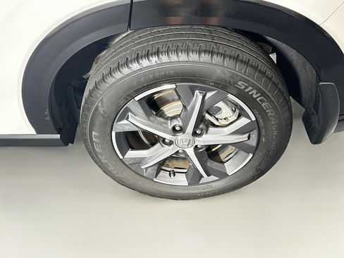Used 2024 Honda HR-V EX-L image 11
