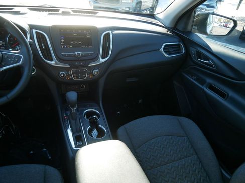 Used 2024 Chevrolet Equinox LT image 13