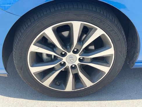 Used 2018 Hyundai Elantra GT w/ Style Package 02 FWD image 9