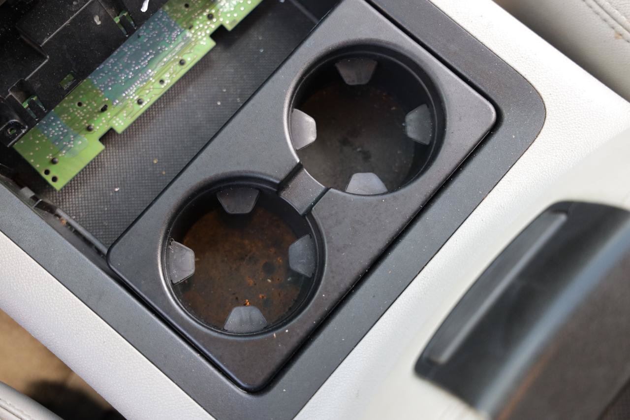 Used 2007 GMC Yukon SLT w/ SLT Preferred Equipment Group RWD image 34