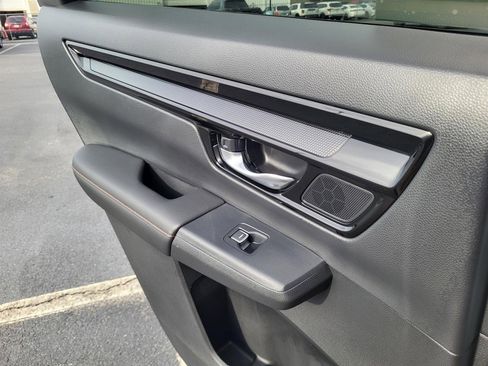 Used 2025 Honda CR-V Sport Touring image 17