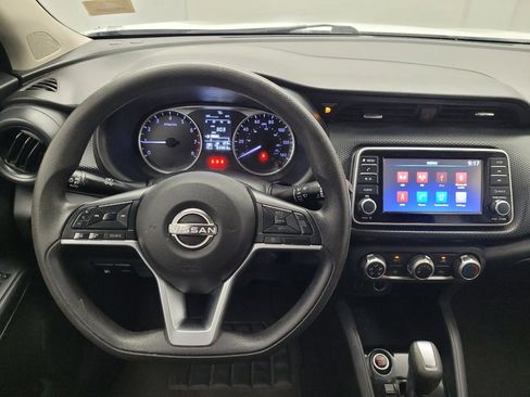 Used 2022 Nissan Kicks S FWD image 22