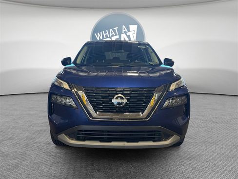 Used 2023 Nissan Rogue S image 9