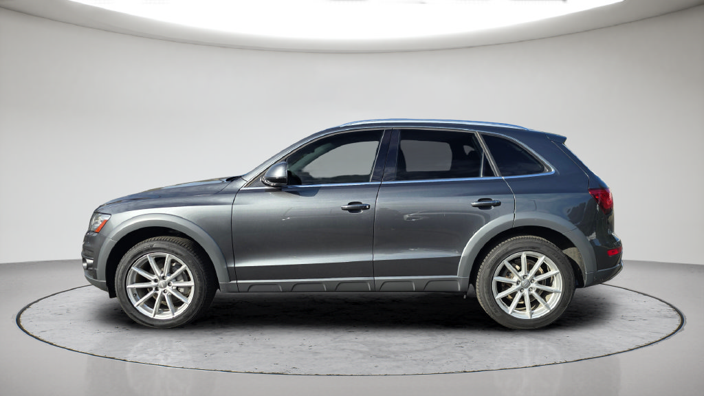 Used 2017 Audi Q5 2.0T Premium Plus w/ Technology Package AWD/4WD image 11