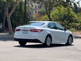 Used 2020 Toyota Camry LE image 3