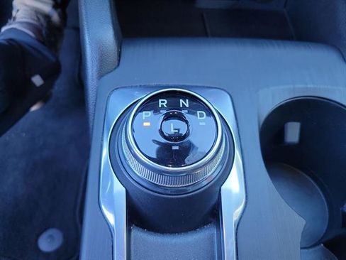 Used 2025 Ford Escape ST-Line image 17