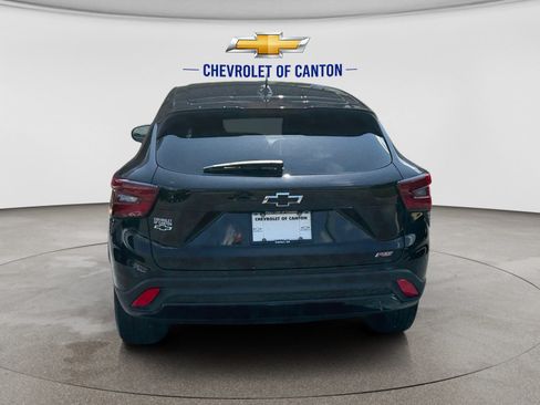 Used 2025 Chevrolet Trax RS w/ Driver Confidence Package FWD image 6