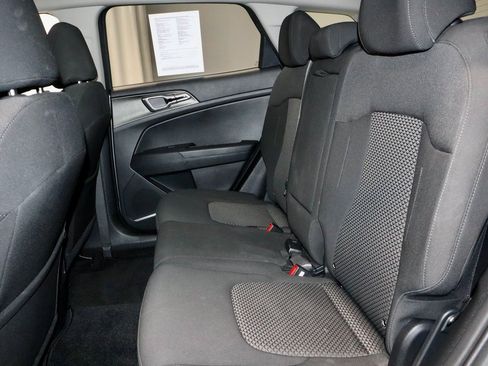 Used 2023 Kia Sportage LX image 22