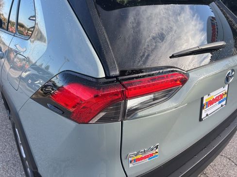 Used 2022 Toyota RAV4 XLE image 37