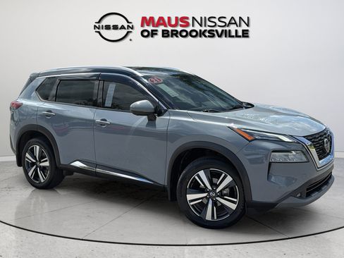 Used 2021 Nissan Rogue SL w/ Premium Package FWD image 14