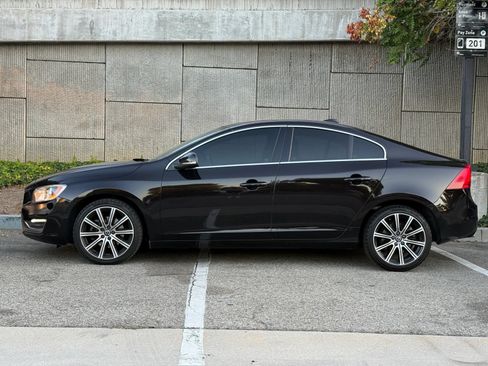 Used 2015 Volvo S60 T5 Premier w/ Convenience Package FWD image 11