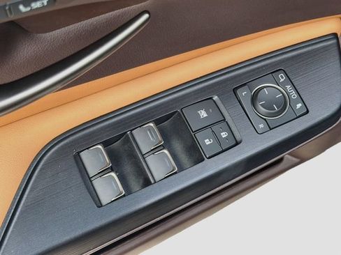 Used 2021 Lexus ES 350 w/ Premium Package FWD image 22