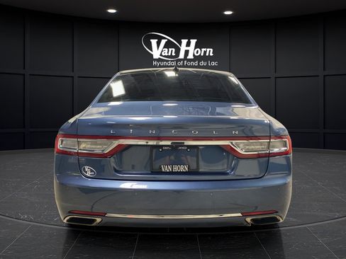 Used 2018 Lincoln Continental Reserve AWD/4WD image 4