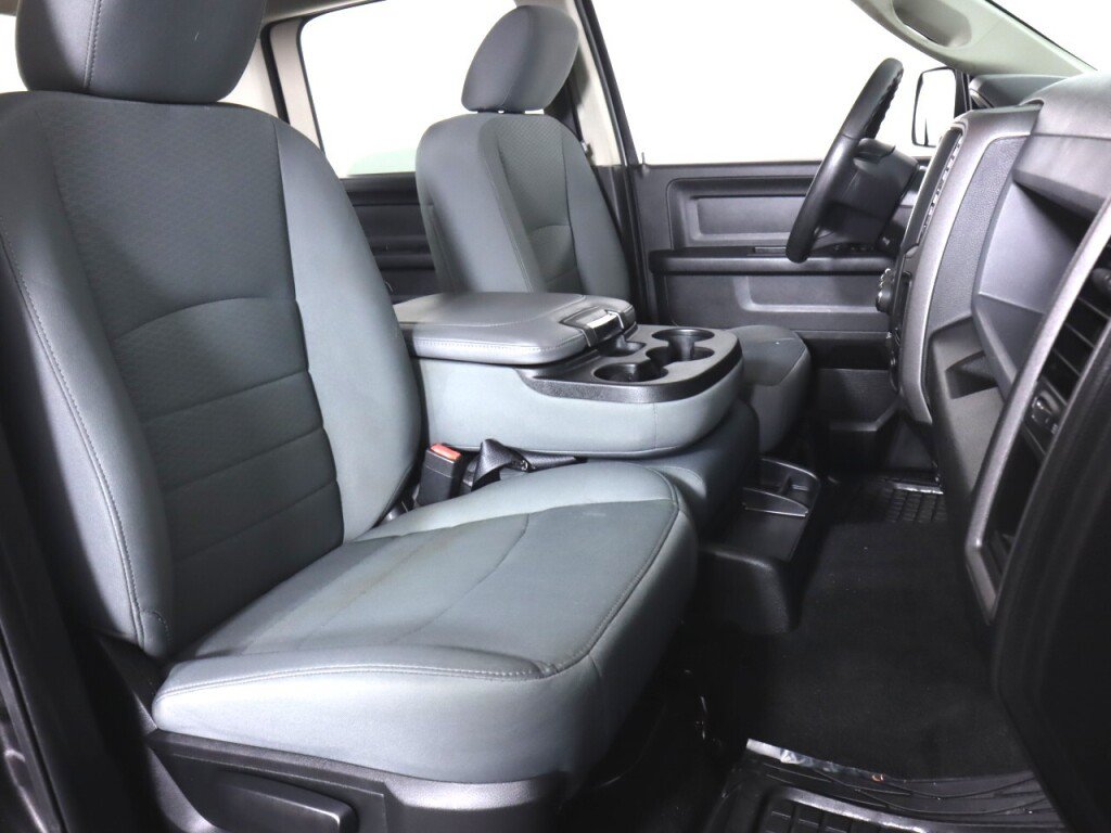 Used 2017 RAM 1500 Express AWD/4WD image 37