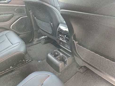 New 2026 Jeep Grand Cherokee L Limited w/ Limited Altitude Package AWD/4WD image 10