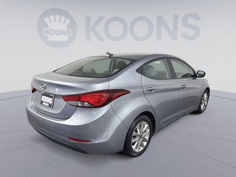 Used 2015 Hyundai Elantra SE w/ Option Group 02 image 7