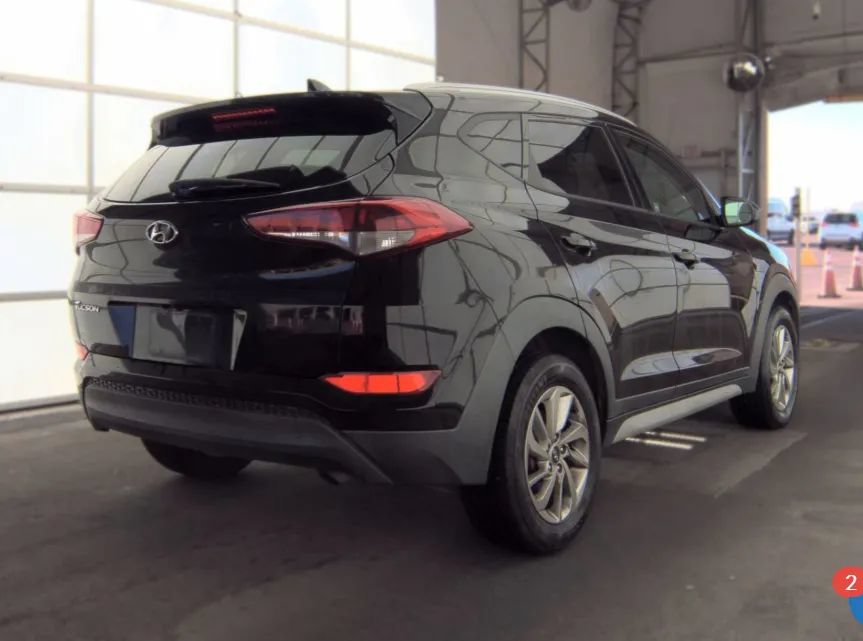 Used 2018 Hyundai Tucson SEL FWD image 2
