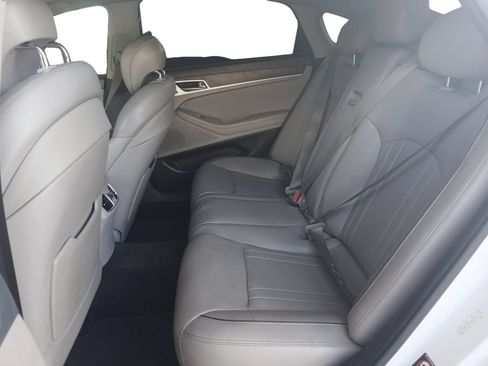 Used 2015 Hyundai Genesis 3.8 w/ Option Group 04 RWD image 13