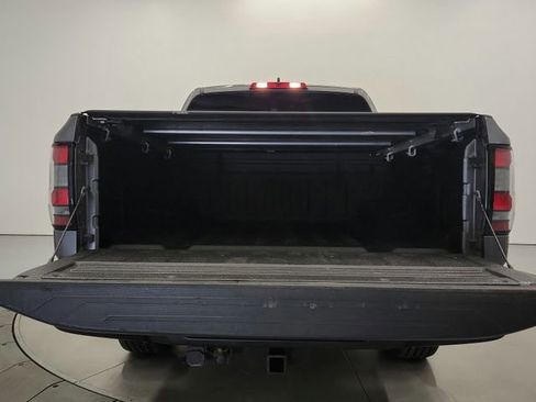Used 2022 Nissan Frontier S image 27