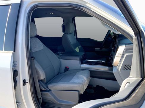 Certified 2025 Ford F250 XLT w/ 360-Degree Camera Package AWD/4WD image 8