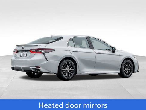 Used 2024 Toyota Camry SE FWD image 7