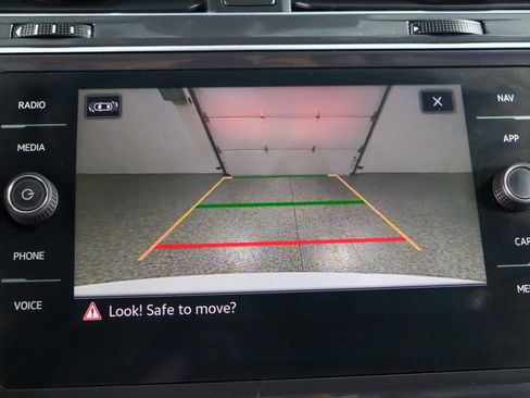 Used 2022 Volkswagen Tiguan SEL R-Line image 19