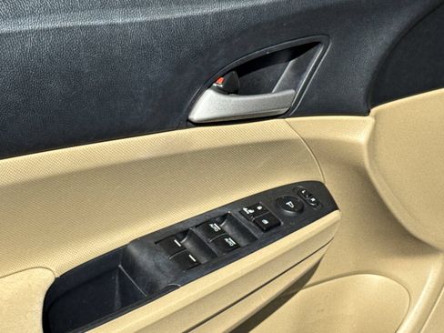 Used 2012 Honda Accord SE image 18